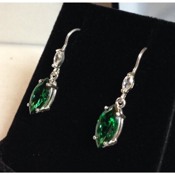 Beautiful 4ctw Marquise Cut Emerald Earrings - Picture 4 of 8